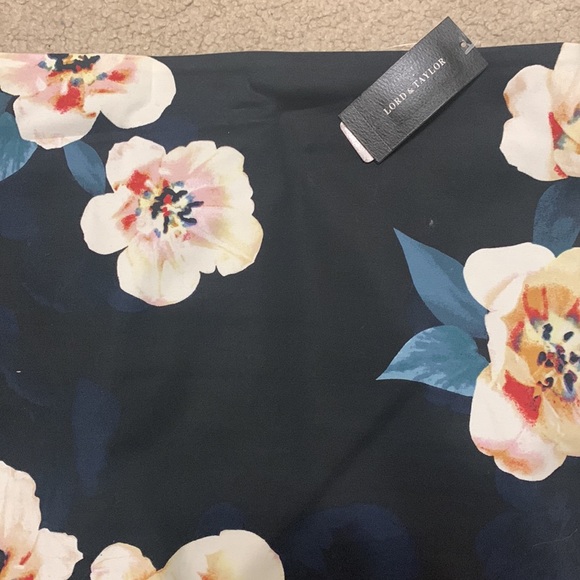 So so nice. Quality is obvious in person. Cotton/spandex blend. So soft. - Picture 2 of 2